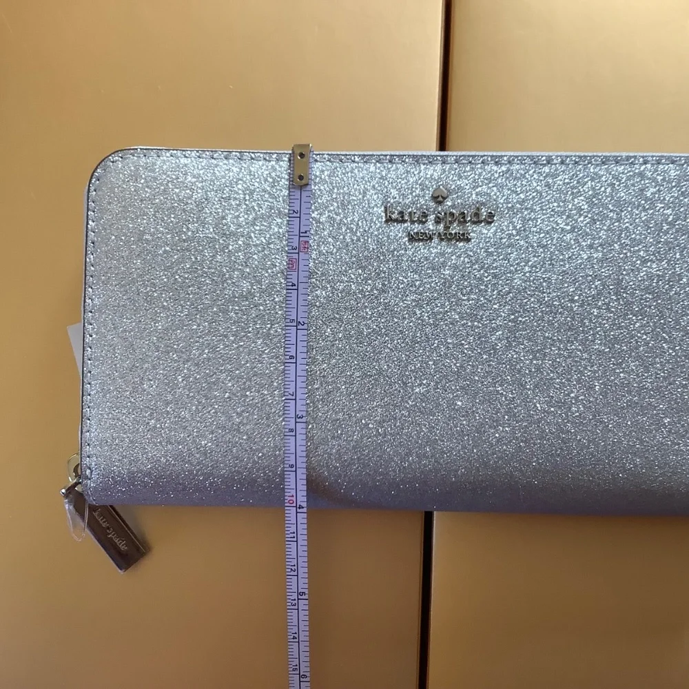 Kate Spade New York GLIMMER LARGE CONTINENTAL WALLET Silver
